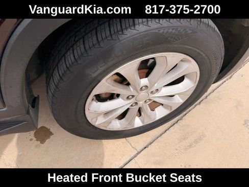 Used 2015 Kia Sorento EX image 11