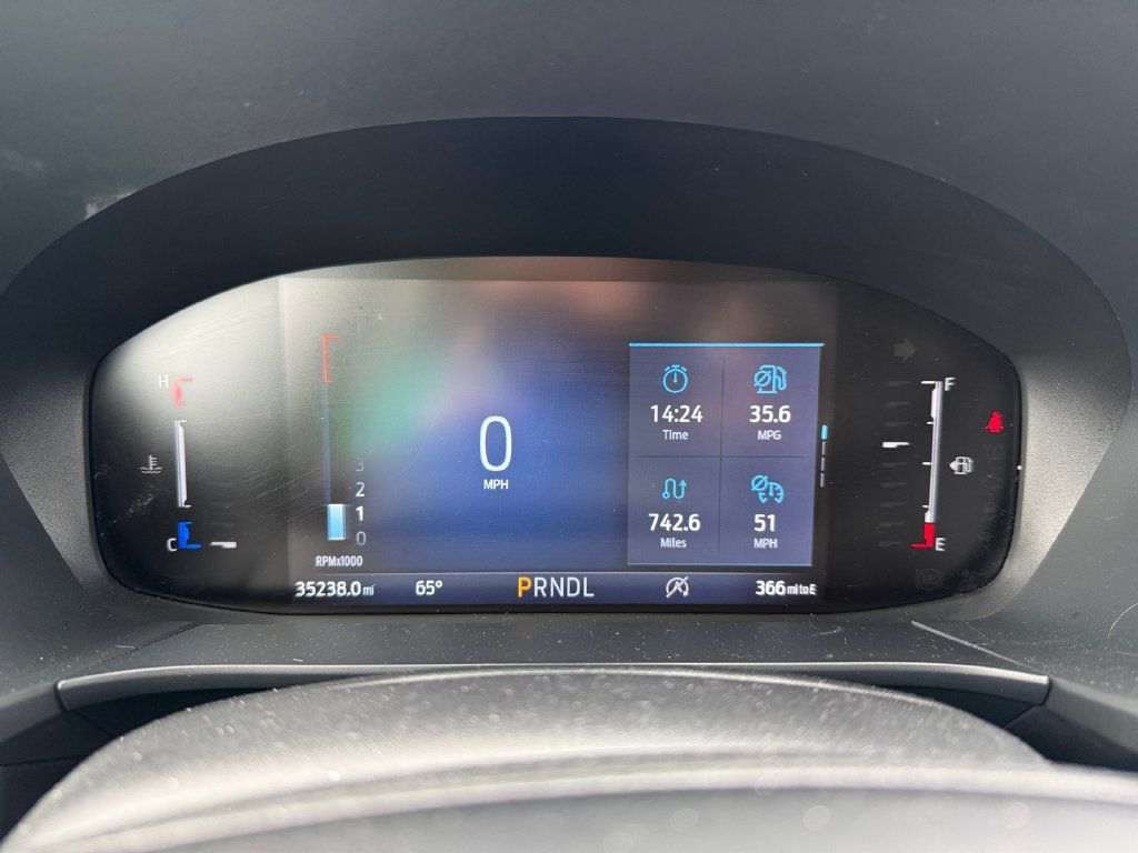 Used 2025 Ford Escape ST-Line Select AWD/4WD image 13