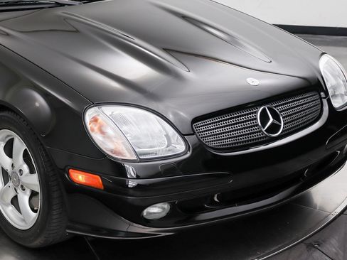 Used 2003 Mercedes-Benz SLK 320 image 9