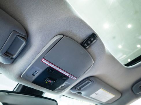 Certified 2023 Toyota Camry SE w/ Convenience Package image 30