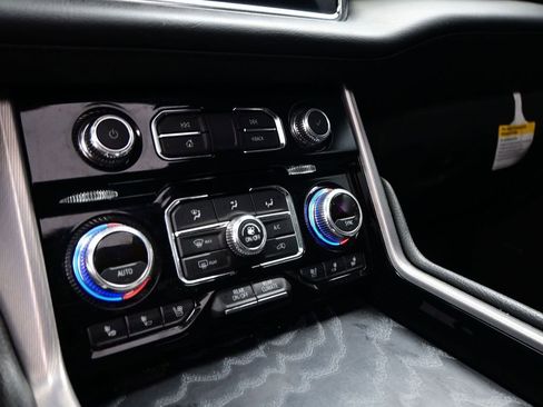 Used 2022 GMC Yukon Denali RWD image 20