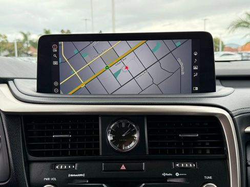 Used 2020 Lexus RX 450h AWD w/ Premium Package image 29