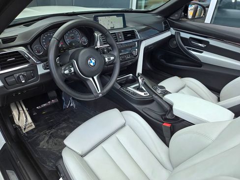 Used 2019 BMW M4 Convertible w/ Competition Package RWD image 13