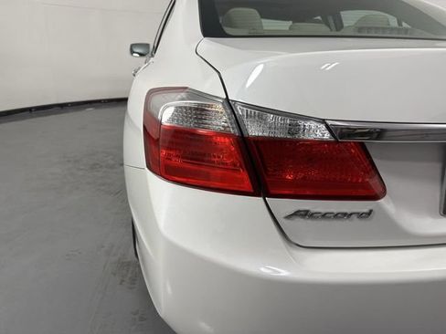 Used 2015 Honda Accord EX image 30