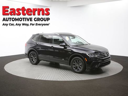 Used 2023 Volkswagen Tiguan SE image 47