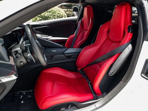 Used 2024 Chevrolet Corvette Z06 RWD image 30