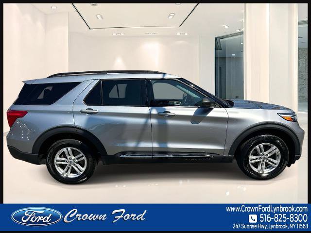 Certified 2023 Ford Explorer XLT w/ Equipment Group 202A AWD/4WD image 4