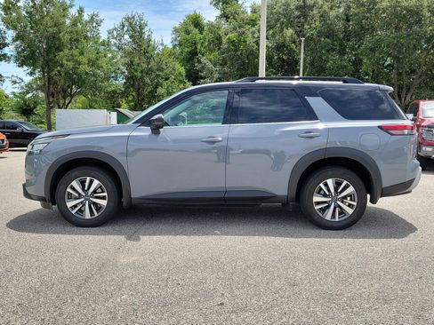 Certified 2024 Nissan Pathfinder SL FWD image 8