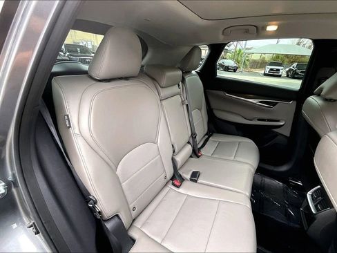 Certified 2024 INFINITI QX50 Luxe image 38