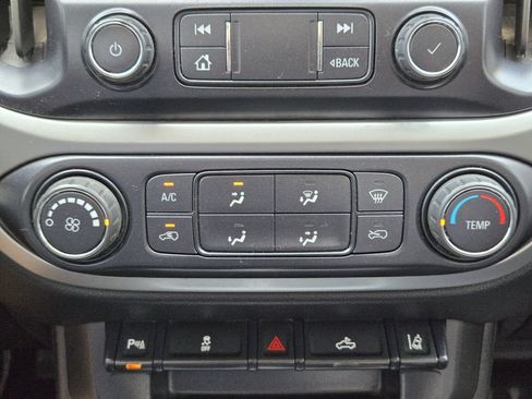 Used 2022 Chevrolet Colorado LT w/ Fleet Safety Package RWD image 20
