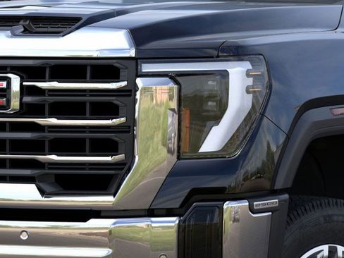 New 2025 GMC Sierra 2500 SLE w/ SLE Convenience Package image 10