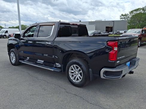 Used 2019 Chevrolet Silverado 1500 LTZ w/ LTZ Plus Package AWD/4WD image 4