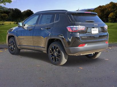 New 2026 Jeep Compass Latitude