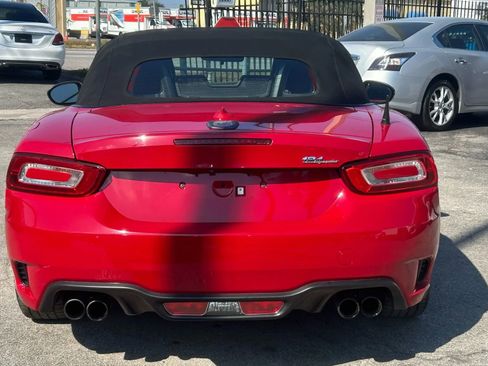Used 2018 FIAT 124 Spider Abarth image 7