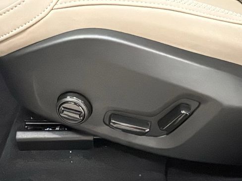 New 2026 Volvo XC60 T8 Plus w/ Protection Package Premier image 24