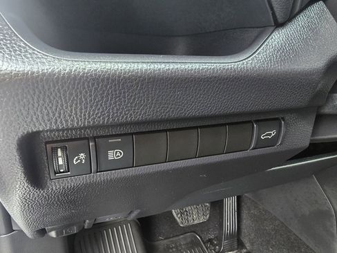 Certified 2025 Toyota RAV4 XLE image 18