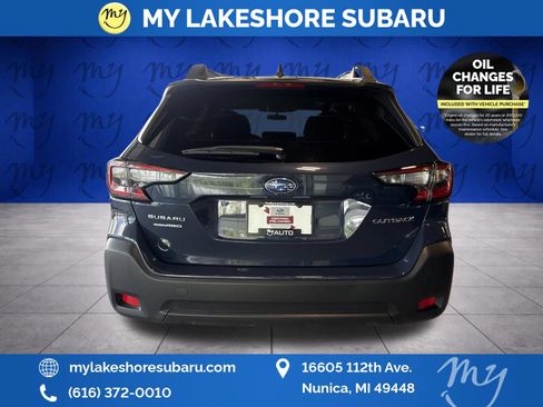 Certified 2025 Subaru Outback Premium AWD/4WD image 10