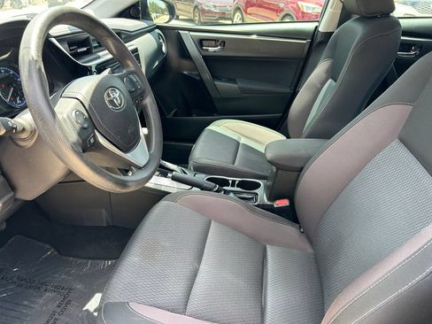 Used 2018 Toyota Corolla LE FWD image 11