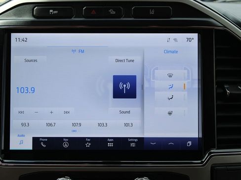 Certified 2022 Ford F250 Lariat w/ Tremor Off-Road Package image 14