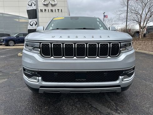 Used 2022 Jeep Wagoneer Series III w/ Flexible Seating Group image 18