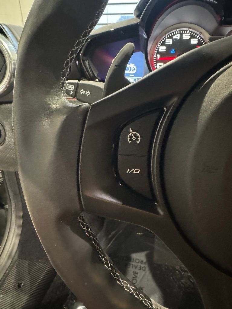 Used 2020 Lotus Evora RWD image 17