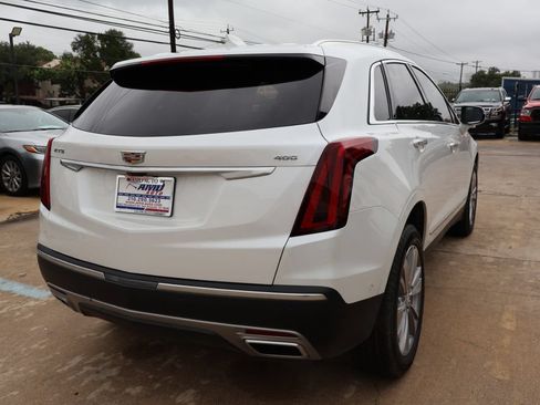Used 2024 Cadillac XT5 Premium Luxury w/ Technology Package FWD image 7