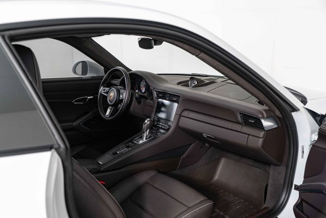 Used 2018 Porsche 911 Carrera 4S AWD/4WD image 22