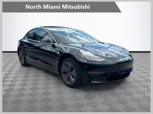 Used 2019 Tesla Model 3 Standard Range RWD image 1
