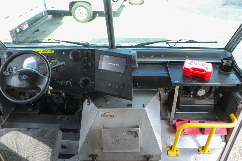Used 2019 Ford E-450 and Econoline 450 Super Duty RWD image 21