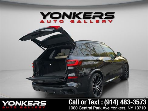 Used 2022 BMW X5 xDrive40i w/ M Sport Package image 7