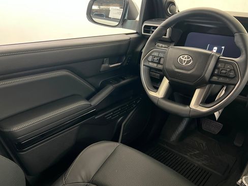 New 2026 Toyota 4Runner Limited AWD/4WD image 11