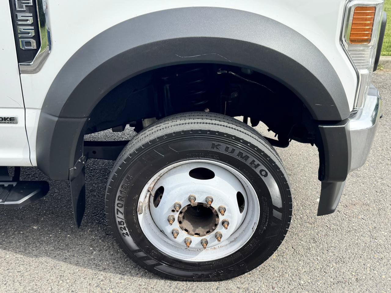 Used 2020 Ford F550 2WD Regular Cab Super Duty image 29