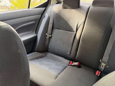 Used 2025 Nissan Versa SV FWD image 39