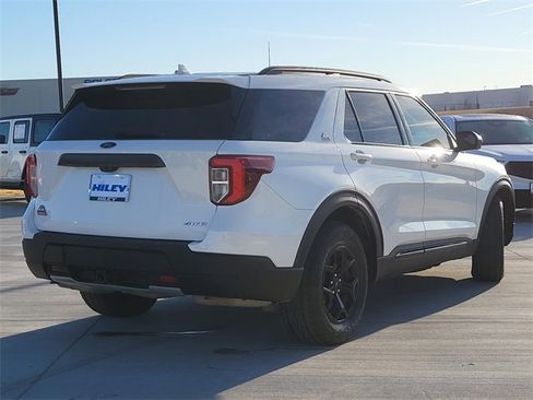 Used 2022 Ford Explorer Timberline w/ Timberline Technology Package image 5