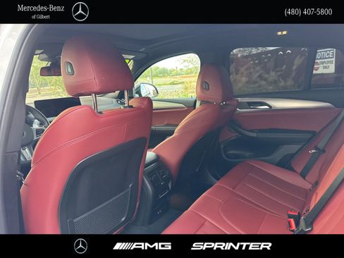 Used 2025 BMW X4 xDrive30i w/ Premium Package image 17