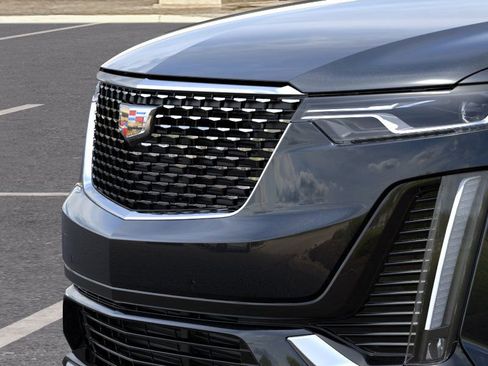 New 2025 Cadillac XT6 Luxury image 13