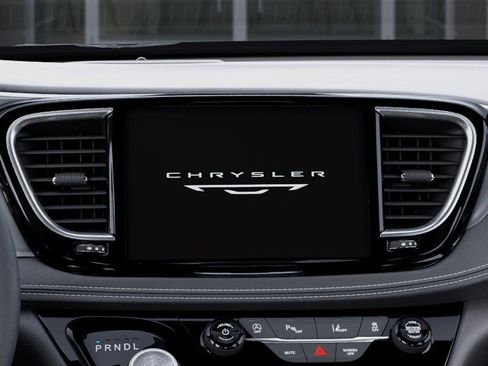 New 2027 Chrysler Pacifica Select AWD/4WD image 19