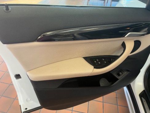 Used 2019 BMW X1 sDrive28i image 14