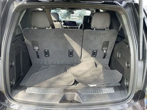 Used 2025 Chevrolet Tahoe Z71 image 25