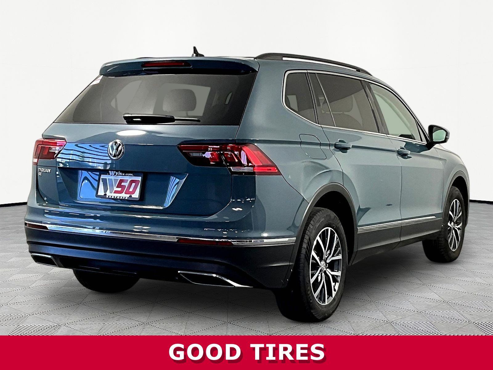 Used 2020 Volkswagen Tiguan SE w/ Panoramic Sunroof Package FWD image 6