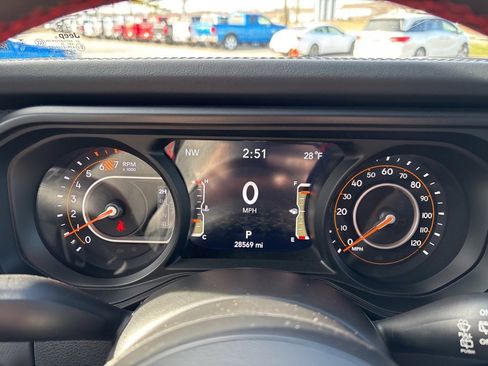 Used 2024 Jeep Wrangler Unlimited Rubicon image 69