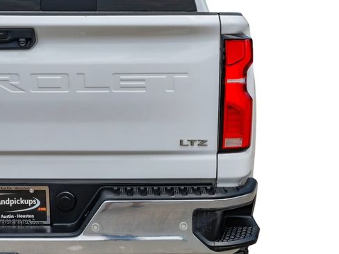 Used 2025 Chevrolet Silverado 2500 LTZ w/ LTZ Convenience Package AWD/4WD image 53