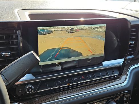 Certified 2024 Chevrolet Silverado 1500 LT image 17