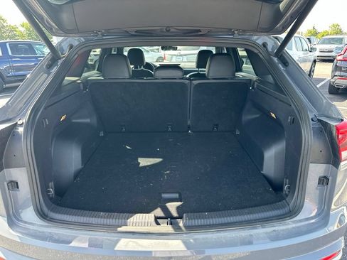 Used 2022 Volkswagen Atlas Cross Sport SEL R-Line AWD/4WD image 11