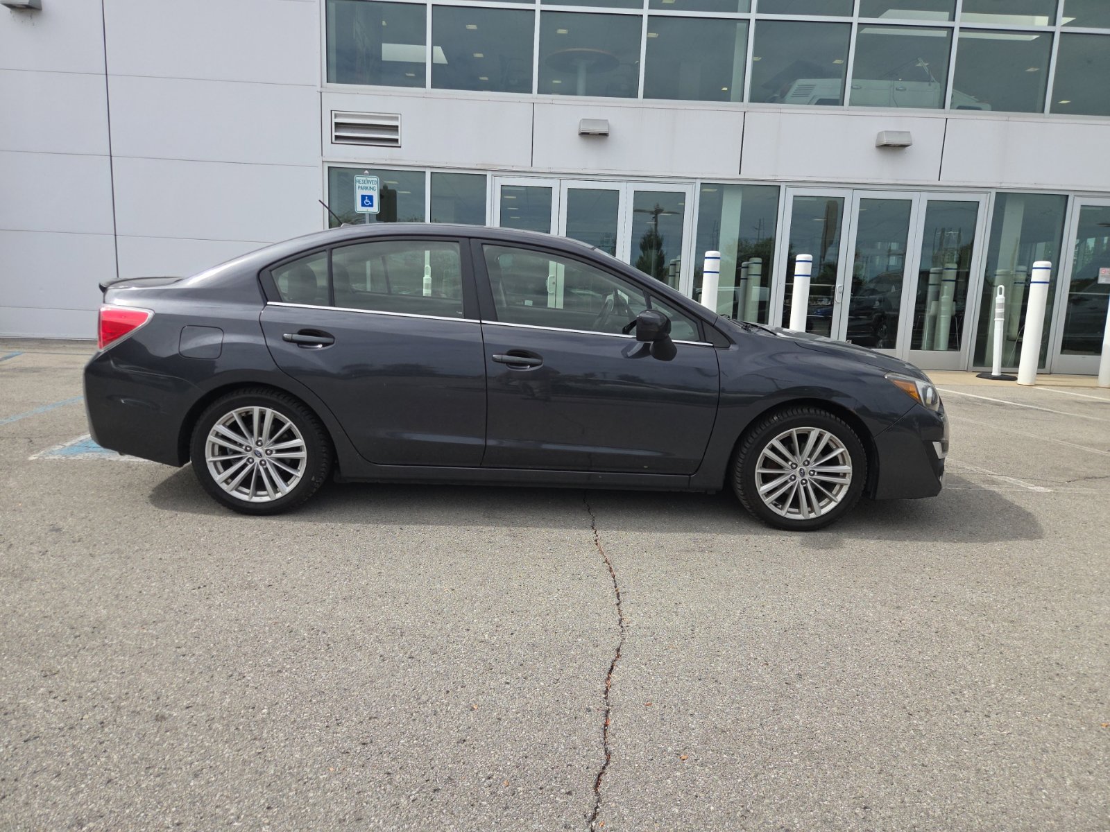 Used 2015 Subaru Impreza 2.0i Premium AWD/4WD image 5