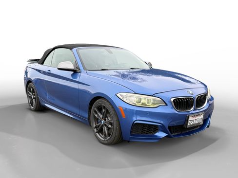 Used 2016 BMW M235i Convertible image 7