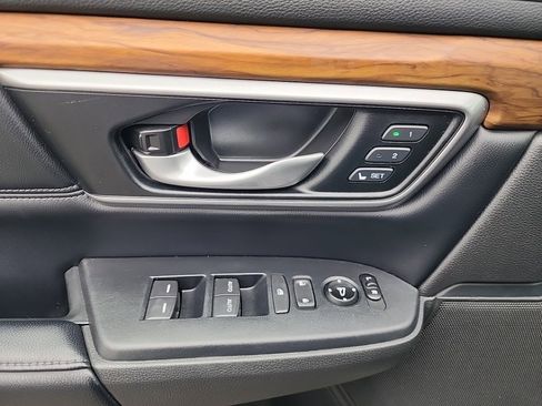 Used 2018 Honda CR-V Touring image 33