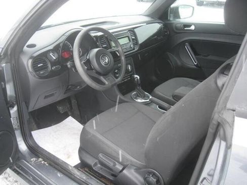 Used 2014 Volkswagen Beetle 1.8T image 9