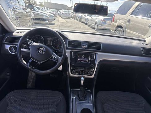 Used 2016 Volkswagen Passat 1.8T S FWD image 13