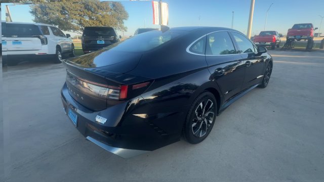 Used 2025 Hyundai Sonata SEL FWD image 8